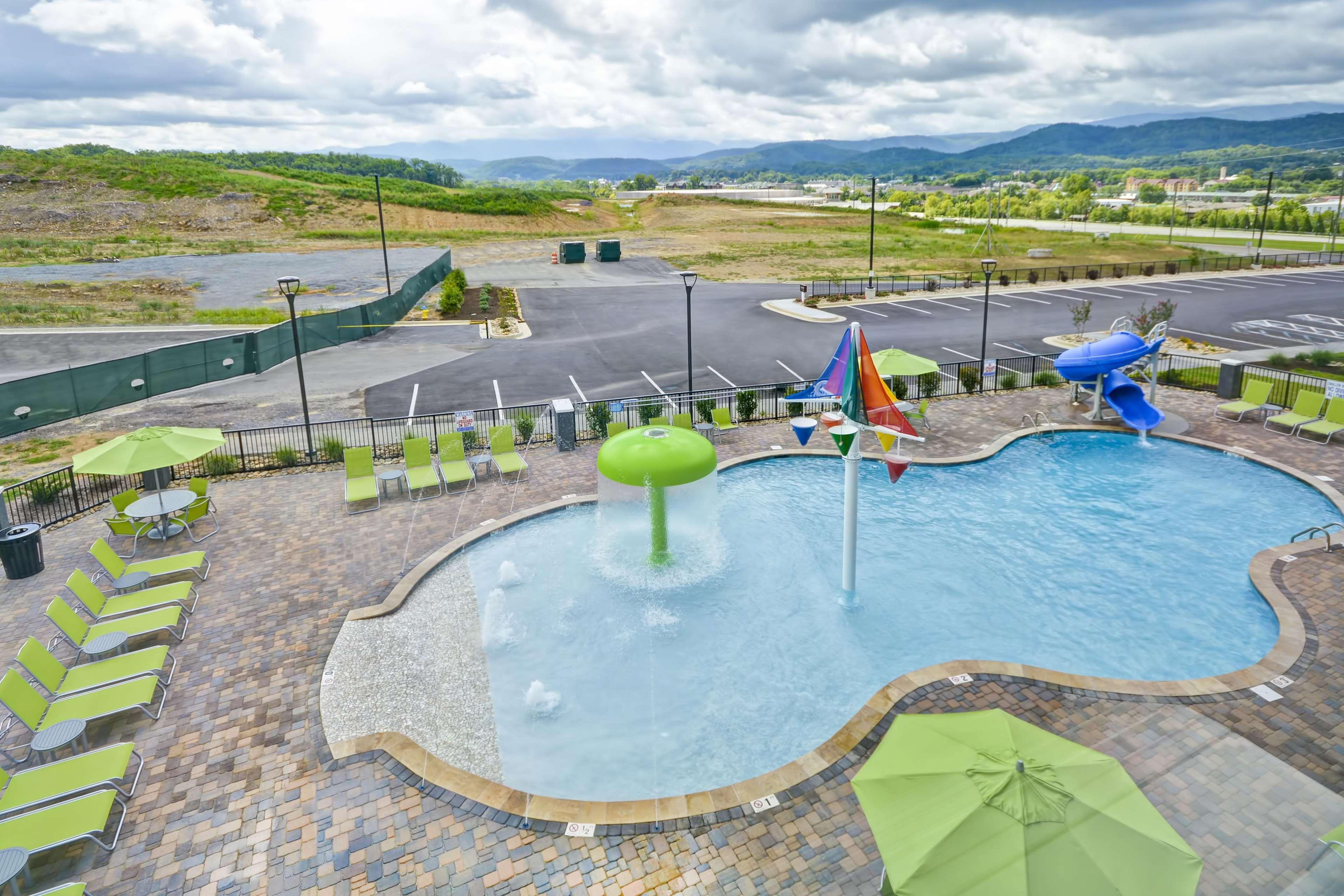 Tru By Hilton Pigeon Forge Hotel Exterior photo