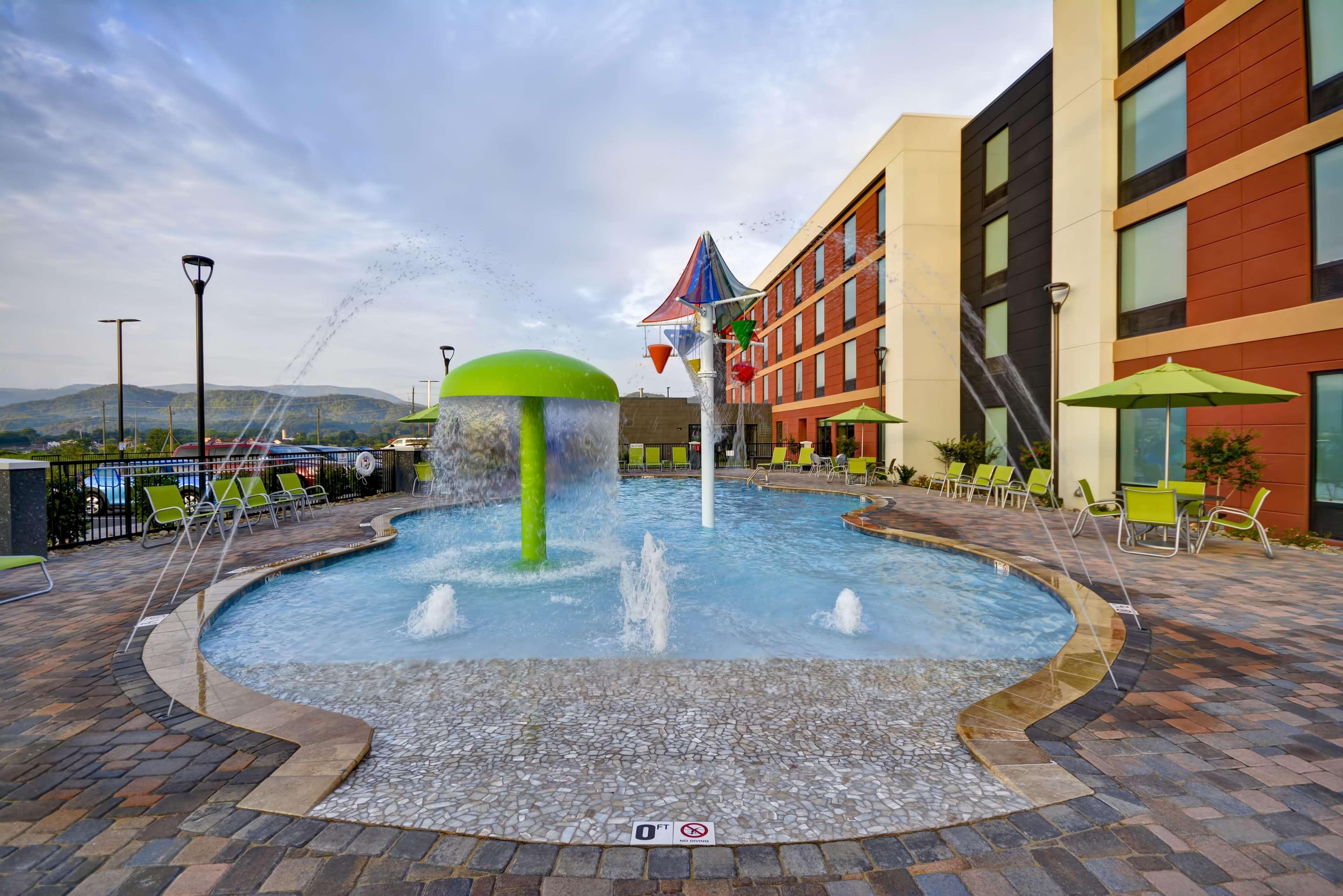 Tru By Hilton Pigeon Forge Hotel Exterior photo